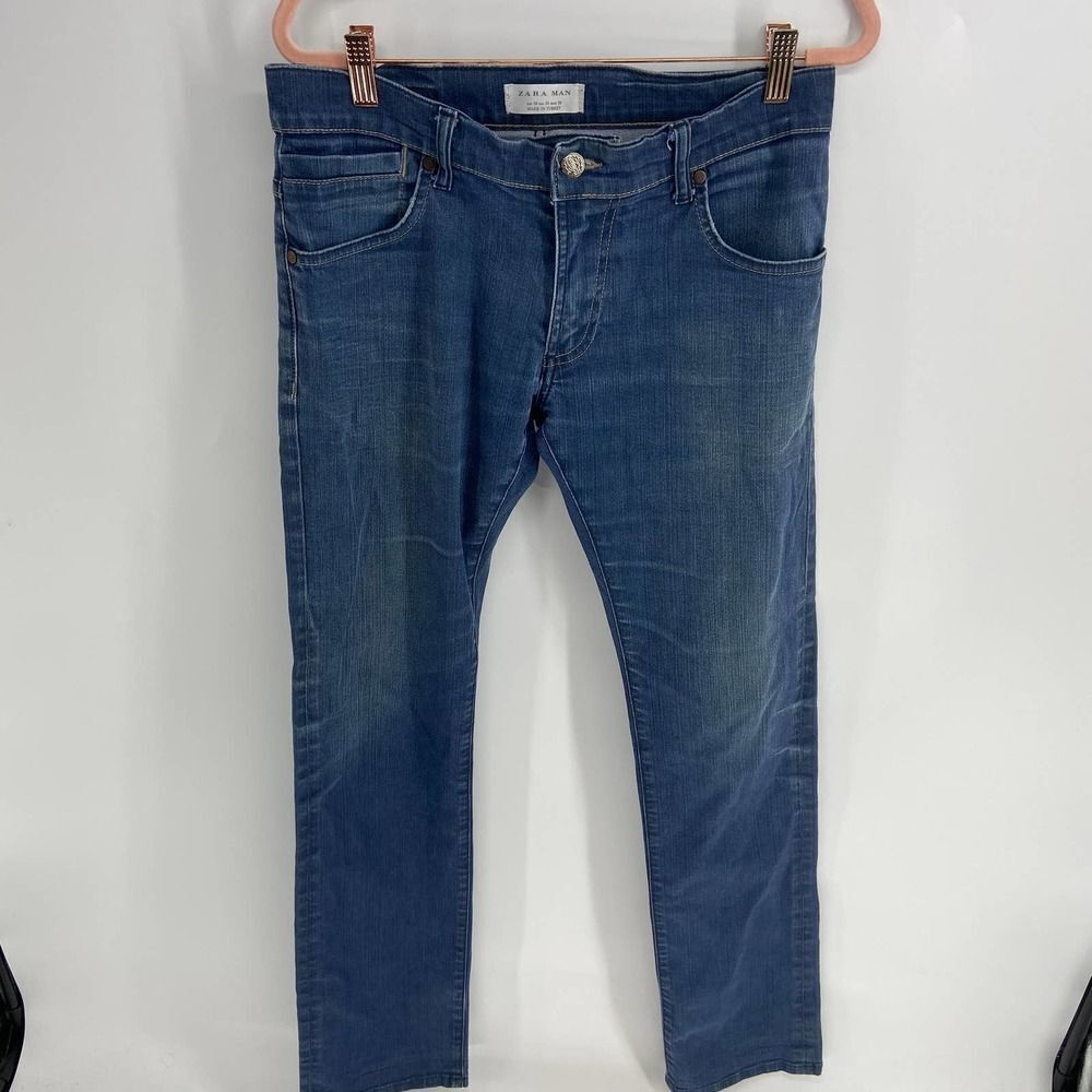 Zara Man Medium Wash Straight Leg Blue Denim Jeans Mens 30